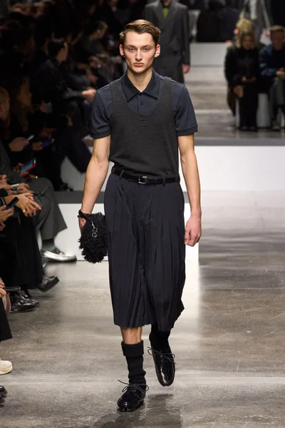 Look 37